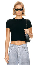 Alexander Wang Baby Tee in Black - T-shirt bébé Alexander Wang en noir - Alexander Wang 黑色婴儿 T 恤 - Alexander Wang Baby-T-Shirt in Schwarz - Alexander Wang 베이비 티셔츠 블랙 색상 - Maglietta da neonato Alexander Wang in nero