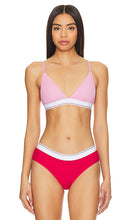 Alexander Wang Bralette Triangle Bra in Pink - Alexander Wang - Soutien-gorge triangle bralette en rose - Alexander Wang Bralette 粉色三角文胸 - Alexander Wang Bralette Triangel-BH in Rosa - Alexander Wang 핑크 브라렛 트라이앵글 브라 - Reggiseno a triangolo Alexander Wang Bralette in rosa