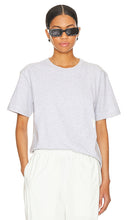 Alexander Wang Essential Short Sleeve Tee in Light Grey - Alexander Wang - T-shirt essentiel à manches courtes en gris clair - Alexander Wang Essential 浅灰色短袖 T 恤 - Alexander Wang Essential Kurzarm-T-Shirt in Hellgrau - Alexander Wang 에센셜 반팔 티셔츠 라이트 그레이 색상 - Maglietta Alexander Wang Essential a maniche corte in grigio chiaro