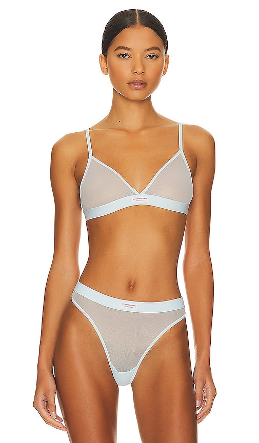 Alexander Wang Triangle Bra With Bodywear Label in Baby Blue - Alexander Wang - Soutien-gorge triangle avec étiquette Bodywear - Bleu bébé - Alexander Wang 淡蓝色紧身衣标签三角文胸 - Alexander Wang Triangel-BH mit Bodywear-Label in Babyblau - Alexander Wang 바디웨어 라벨 디테일 베이비 블루 트라이앵글 브라 - Reggiseno a triangolo Alexander Wang con etichetta bodywear in baby blue