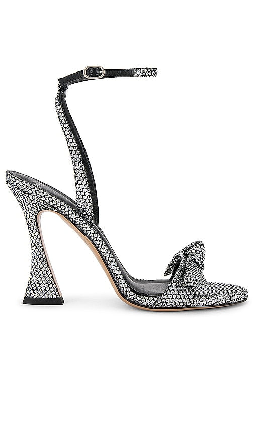 Alexandre Birman Clarita Bell Sandal in Metallic Silver - Alexandre Birman Sandale Clarita Bell en argent métallisé - Alexandre Birman Clarita Bell 金属银凉鞋 - Alexandre Birman Clarita Bell Sandale in Metallic-Silber - Alexandre Birman 클라리타 벨 샌들 메탈릭 실버 소재 - Sandalo Alexandre Birman Clarita Bell in argento metallizzato