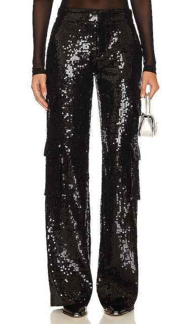 Alice + Olivia Hayes Sequin Cargo Pant in Black - Alice + Olivia Hayes - Pantalon cargo à sequins noir - Alice + Olivia Hayes 黑色亮片工装裤 - Alice + Olivia Hayes Pailletten-Cargohose in Schwarz - Alice + Olivia Hayes 스팽글 카고 팬츠 - Pantaloni cargo con paillettes Alice + Olivia Hayes neri