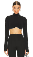 Alice + Olivia Melange Rhinestone Cropped Top in Black - Alice + Olivia - Top court mélangé à strass en noir - Alice + Olivia 黑色混色水钻短款上衣 - Alice + Olivia Melange-Kurztop mit Strasssteinen in Schwarz - Alice + Olivia 멜란지 라인스톤 크롭 탑 블랙 색상 - Top corto Alice + Olivia con strass melange in nero