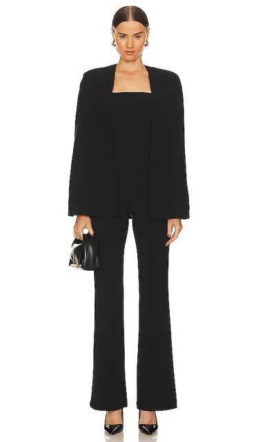 Alice + Olivia Nova Cape Jumpsuit in Black - Combinaison cape Alice + Olivia Nova en noir - Alice + Olivia Nova 黑色斗篷连身裤 - Alice + Olivia Nova Cape Jumpsuit in Schwarz - Alice + Olivia Nova 케이프 점프수트 - Tuta Alice + Olivia Nova Cape in nero