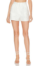 Amanda Uprichard Jane Shorts in White - Amanda Uprichard Short Jane en blanc - Amanda Uprichard Jane 白色短裤 - Amanda Uprichard Jane Shorts in Weiß - Amanda Uprichard 제인 쇼츠 화이트 색상 - Amanda Uprichard Jane Pantaloncini in bianco