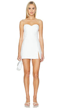 Amanda Uprichard Taylor Romper in White - Amanda Uprichard Taylor Barboteuse en blanc - 阿曼达·乌普里查德·泰勒 (Amanda Uprichard Taylor) 白色连衣裤 - Amanda Uprichard Taylor Strampler in Weiß - Amanda Uprichard Taylor 롬퍼 화이트 색상 - Pagliaccetto di Amanda Uprichard Taylor in bianco
