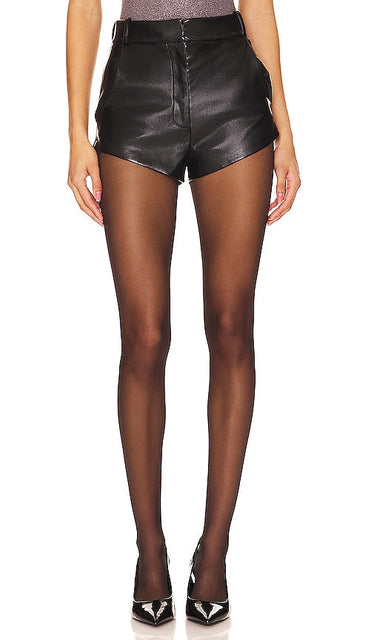 Amanda Uprichard X Revolve Kelso Faux Leather Shorts in Black - Amanda Uprichard X Revolve Kelso Short en simili cuir noir - Amanda Uprichard X Revolve Kelso 黑色人造皮革短裤 - Amanda Uprichard X Revolve Kelso Kunstledershorts in Schwarz - Amanda Uprichard X Revolve Kelso 인조 가죽 반바지 블랙 색상 - Pantaloncini in ecopelle Amanda Uprichard X Revolve Kelso neri