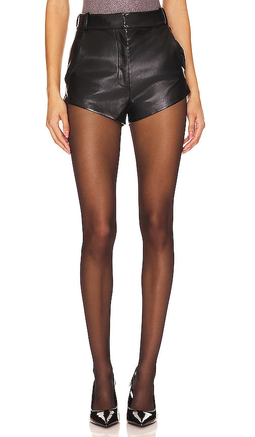 Amanda Uprichard X Revolve Kelso Faux Leather Shorts in Black - Amanda Uprichard X Revolve Kelso Short en simili cuir noir - Amanda Uprichard X Revolve Kelso 黑色人造皮革短裤 - Amanda Uprichard X Revolve Kelso Kunstledershorts in Schwarz - Amanda Uprichard X Revolve Kelso 인조 가죽 반바지 블랙 색상 - Pantaloncini in ecopelle Amanda Uprichard X Revolve Kelso neri