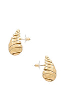 Amber Sceats Ribbed Teardrop Earring in Metallic Gold