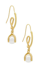 Amber Sceats x REVOLVE Lily Earring in Metallic Gold