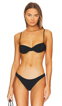 Anemos Balconette Underwire Bikini Top in Black - Haut de bikini balconnet à armatures Anemos en noir - Anemos 黑色半罩钢圈比基尼上衣 - Anemos Balconette-Bikinioberteil mit Bügel in Schwarz - Anemos Balconette 언더와이어 비키니 탑 - Top bikini con ferretto a balconcino Anemos in nero