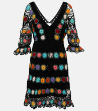 Anna Kosturova Bouquet crochet cotton minidress. Anna Kosturova 花束钩针棉质迷你连衣裙