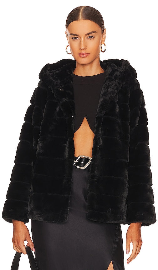 Apparis Goldie 5 Faux Fur Jacket in Black - Apparis Goldie 5 - Veste en fausse fourrure noire - Apparis Goldie 5 黑色人造毛皮夹克 - Apparis Goldie 5 Kunstpelzjacke in Schwarz - Apparis Goldie 5 인조 퍼 재킷블랙 색상 - Giacca in pelliccia sintetica Apparis Goldie 5 in nero