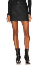 Apparis Gretchen Skirt in Black - Jupe Apparis Gretchen en noir - Apparis Gretchen 黑色裙子 - Apparis Gretchen Rock in Schwarz - Apparis 그레첸 스커트 - Gonna Apparis Gretchen in nero