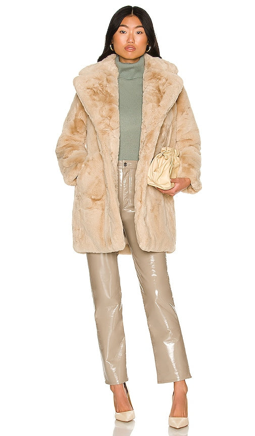 Apparis Stella Coat in Beige - Manteau Apparis Stella en Beige - Apparis Stella 米色外套 - Apparis Stella Mantel in Beige - Apparis 스텔라 코트 베이지 색상 - Cappotto Apparis Stella in beige