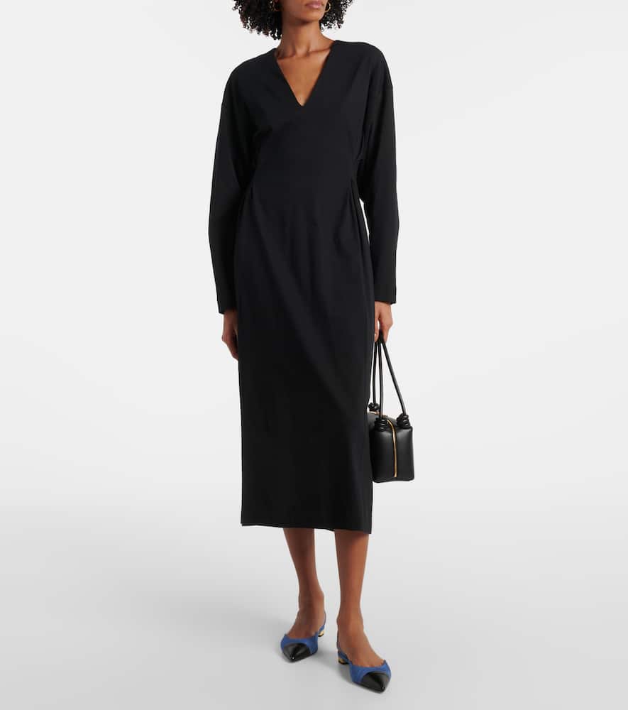 Aquazzura Milanese leather-trimmed slingback flats