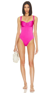 Asta Resort Balconette One Piece in Fuchsia - Asta Resort Balconnet Une Pièce en Fuchsia - Asta Resort 紫红色阳台一件 - Asta Resort Balconette-Einteiler in Fuchsia - Asta Resort 발코네트 원피스 - Costume intero a balconcino Asta Resort in colore fucsia