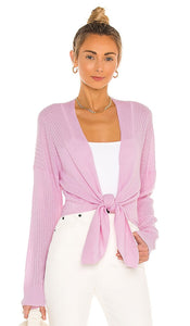 Autumn Cashmere X REVOLVE Tie Front Rib Cardigan in Pink - Autumn Cashmere X REVOLVE Cardigan côtelé noué sur le devant en Rose - 秋季羊绒 X REVOLVE 粉色正面系带罗纹开衫 - Autumn Cashmere X REVOLVE Rippstrick-Cardigan zum Binden vorne in Rosa - Autumn Cashmere X REVOLVE 타이 프론트 리브 가디건 핑크 색상 - Cardigan autunnale a coste in cashmere X REVOLVE con laccio sul davanti in rosa