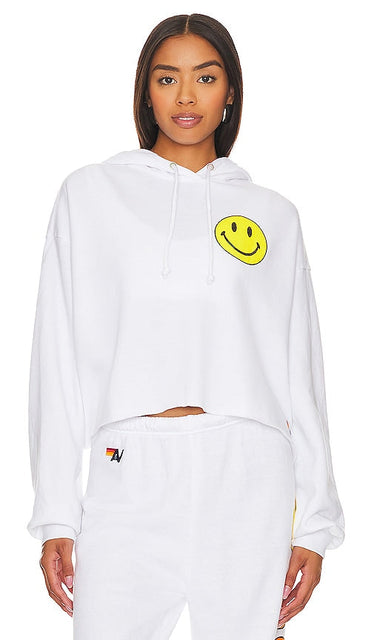 Aviator Nation Smiley 2 Relaxed Cropped Hoodie in White - Aviator Nation - Smiley 2 - Sweat à capuche court décontracté - Blanc - Aviator Nation Smiley 2 白色休闲短款连帽衫 - Aviator Nation Smiley 2 Entspannter, verkürzter Kapuzenpullover in Weiß - Aviator Nation Smiley 2 릴렉스 크롭 후디 화이트 색상 - Felpa con cappuccio corta rilassata Aviator Nation Smiley 2 in bianco