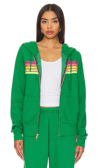 Aviator Nation X REVOLVE 5 Stripe Hoodie in Green - Aviator Nation X REVOLVE - Sweat à capuche à 5 bandes en vert - Aviator Nation X REVOLVE 5 绿色条纹连帽衫 - Aviator Nation X REVOLVE 5-Streifen-Hoodie in Grün - Aviator Nation X REVOLVE 5 스트라이프 후디 in 그린 - Felpa con cappuccio Aviator Nation X REVOLVE 5 strisce in verde