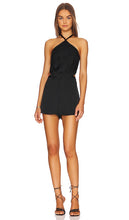 Bardot Halter Tie Playsuit in Black - Combishort dos nu noué Bardot en noir - Bardot 黑色挂脖领带连身裤 - Bardot-Playsuit mit Neckholder und Krawatte in Schwarz - Bardot 홀터 타이 플레이수트 블랙 색상 - Tuta corta Bardot con allacciatura allacciata in nero