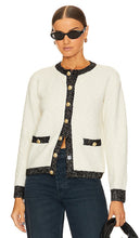 BCBGeneration Contrast Knit Cardigan in Cream - Cardigan en tricot contrasté BCBGeneration en crème - BCBGeneration 奶油色撞色针织开衫 - BCBGeneration Kontraststrick-Cardigan in Creme - BCBGeneration 콘트라스트 니트 가디건 - Cardigan in maglia a contrasto BCBGeneration in crema