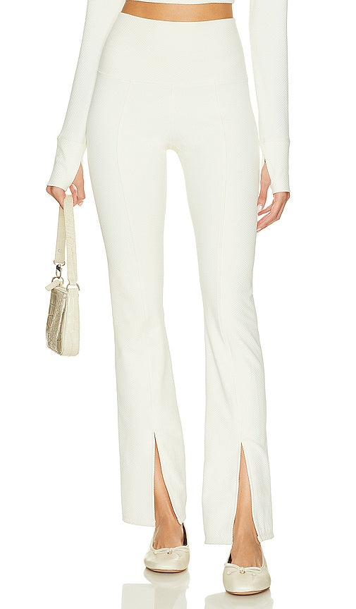 BEACH RIOT Alani Pant in Cream - Pantalon Alani BEACH RIOT en crème - BEACH RIOT Alani 奶油色长裤 - BEACH RIOT Alani Hose in Creme - BEACH RIOT Alani 팬츠 - BEACH RIOT Pantaloni Alani in crema
