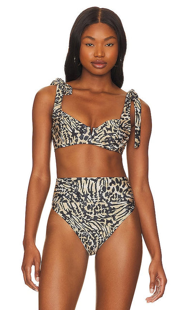 BEACH RIOT BEACH BLAIR Bikini Top in Brown - BEACH RIOT BEACH BLAIR Haut de bikini en marron - BEACH RIOT BEACH BLAIR 棕色比基尼上衣 - BEACH RIOT BEACH BLAIR Bikinioberteil in Braun - BEACH RIOT BEACH BLAIR 비키니 탑브라운 색상 - Reggiseno bikini BEACH RIOT BEACH BLAIR in marrone