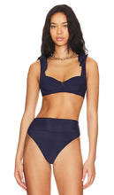 BEACH RIOT Blair Bikini Top in Navy - BEACH RIOT Haut de bikini Blair en bleu marine - BEACH RIOT Blair 海军蓝比基尼上衣 - BEACH RIOT Blair Bikinioberteil in Marineblau - BEACH RIOT Blair 비키니 탑 네이비 색상 - Top bikini BEACH RIOT Blair in blu scuro