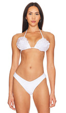 BEACH RIOT Blossom Bikini Top in White - BEACH RIOT Haut de bikini Blossom en blanc - BEACH RIOT Blossom 白色比基尼上衣 - BEACH RIOT Blossom Bikinioberteil in Weiß - BEACH RIOT 블라썸 비키니 탑 화이트 색상 - Top bikini BEACH RIOT Blossom in bianco