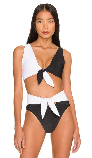 BEACH RIOT Dallas Bikini Top in Black - BEACH RIOT Haut de bikini Dallas en noir - BEACH RIOT Dallas 黑色比基尼上衣 - BEACH RIOT Dallas Bikinioberteil in Schwarz - BEACH RIOT 댈러스 비키니 탑 블랙 색상 - Top bikini Dallas BEACH RIOT in nero