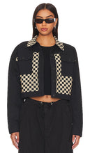 BEACH RIOT Desert Trucker Jacket in Black - BEACH RIOT - Veste camionneur désert en noir - BEACH RIOT 黑色沙漠卡车司机夹克 - BEACH RIOT Desert Trucker Jacke in Schwarz - BEACH RIOT 데저트 트러커 재킷블랙 색상 - Giacca camionista del deserto BEACH RIOT in nero