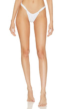 BEACH RIOT Joan Lurex Bikini Bottom in White - BEACH RIOT Bas de bikini Joan Lurex en blanc - BEACH RIOT Joan 卢勒克斯白色比基尼泳裤 - BEACH RIOT Joan Lurex-Bikinihose in Weiß - BEACH RIOT Joan Lurex 비키니 하의 화이트 색상 - BEACH RIOT Slip bikini Joan in lurex bianco