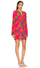 BEACH RIOT Luana Kaftan in Pink