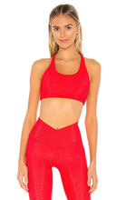 BEACH RIOT Rocky Sports Bra in Red - BEACH RIOT Rocky - Soutien-gorge de sport en rouge - BEACH RIOT Rocky 红色运动文胸 - BEACH RIOT Rocky Sport-BH in Rot - BEACH RIOT 록키 스포츠 브라레드 색상 - BEACH RIOT Reggiseno sportivo Rocky in rosso
