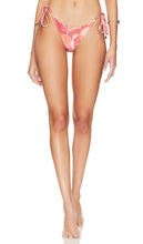 BEACH RIOT Soleil Bikini Bottom in Orange - Bas de bikini BEACH RIOT Soleil en orange - BEACH RIOT Soleil 橙色比基尼泳裤 - BEACH RIOT Soleil Bikinihose in Orange - BEACH RIOT SOLEIL 비키니 하의 오렌지 색상 - BEACH RIOT Slip bikini Soleil in arancione