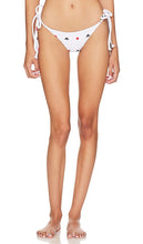BEACH RIOT Soliel Bottom in White - BEACH RIOT Bas Soliel en Blanc - BEACH RIOT Soliel 白色底裤 - BEACH RIOT Soliel Unterteil in Weiß - BEACH RIOT 솔리엘 하의 화이트 색상 - BEACH RIOT Fondo Soliel in bianco