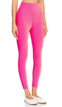 BEACH RIOT Tayler Cropped Legging in Pink