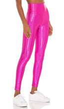 BEACH RIOT X REVOLVE Hologram Shine Legging in Fuchsia