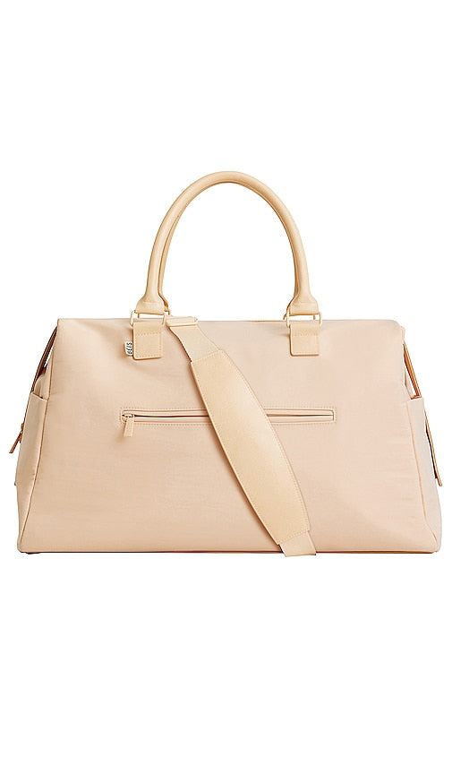 BEIS The Commuter Duffle in Beige - BEIS Le sac de voyage Commuter en beige - BEIS 米色通勤行李袋 - BEIS The Commuter Duffle in Beige - BEIS 커뮤터 더플 베이지 색상 - BEIS Il borsone da pendolare in beige