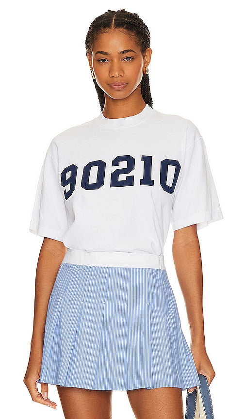BEVERLY HILLS x REVOLVE Beverly Hills Oversized Tee in White - BEVERLY HILLS x REVOLVE T-shirt oversize Beverly Hills en blanc - BEVERLY HILLS x REVOLVE Beverly Hills 白色超大 T 恤 - BEVERLY HILLS x REVOLVE Beverly Hills übergroßes T-Shirt in Weiß - BEVERLY HILLS x REVOLVE Beverly Hills 오버사이즈 티셔츠 화이트 색상 - T-shirt oversize BEVERLY HILLS x REVOLVE Beverly Hills in bianco