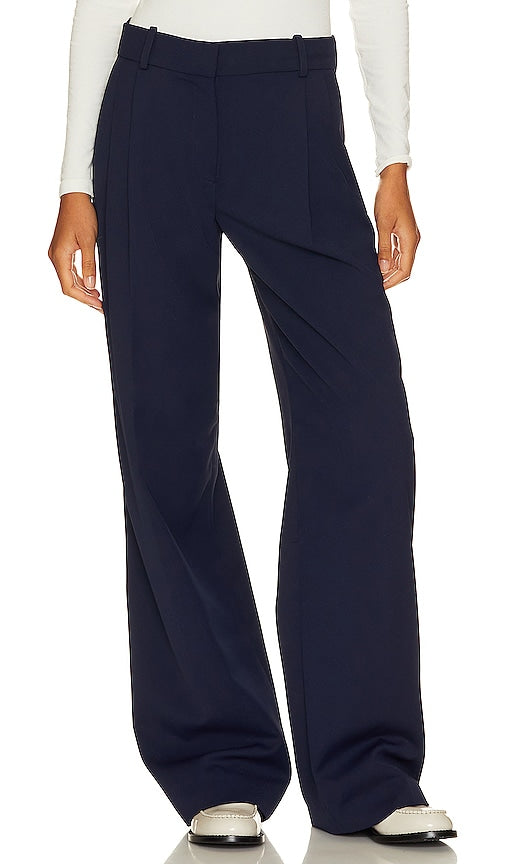 BEVERLY HILLS x REVOLVE Beverly Hills Trouser in Navy - BEVERLY HILLS x REVOLVE Pantalon Beverly Hills en Bleu Marine - BEVERLY HILLS x REVOLVE Beverly Hills 海军蓝长裤 - BEVERLY HILLS x REVOLVE Beverly Hills Hose in Marineblau - BEVERLY HILLS x REVOLVE Beverly Hills 바지 네이비 색상 - Pantaloni BEVERLY HILLS x REVOLVE Beverly Hills in blu scuro
