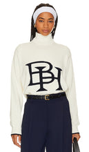 BEVERLY HILLS x REVOLVE Crew Neck Sweater in Ivory - Pull ras du cou BEVERLY HILLS x REVOLVE en ivoire - BEVERLY HILLS x REVOLVE 象牙色圆领毛衣 - BEVERLY HILLS x REVOLVE Rundhalspullover in Elfenbein - BEVERLY HILLS x REVOLVE 크루넥 스웨터 in Ivory - Maglione girocollo BEVERLY HILLS x REVOLVE in avorio