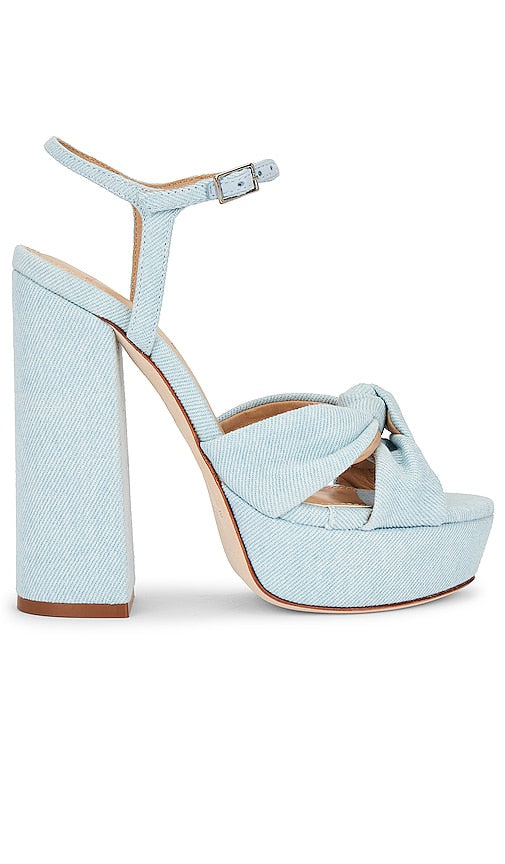 BLACK SUEDE STUDIO Abby Platform Sandal in Baby Blue - BLACK SUEDE STUDIO Sandale à plateforme Abby en bleu bébé - 黑色麂皮 STUDIO Abby 淡蓝色厚底凉鞋 - BLACK SUEDE STUDIO Abby Plateausandale in Babyblau - BLACK SUEDE STUDIO Abby 플랫폼 샌들 베이비 블루 색상 - Sandalo Abby con plateau STUDIO IN CAMOSCIO NERO in blu baby