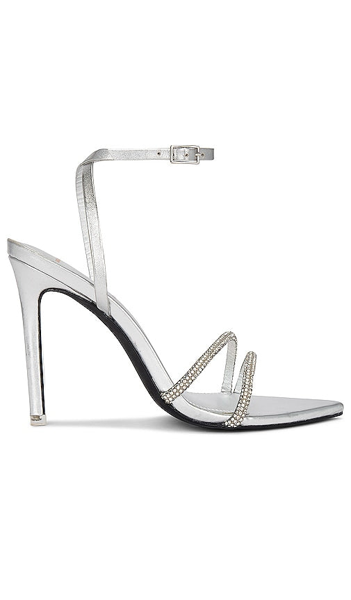 BLACK SUEDE STUDIO Ace Sandal in Metallic Silver - Sandale Ace BLACK SUEDE STUDIO en argent métallisé - 金属银黑色麂皮 STUDIO Ace 凉鞋 - BLACK SUEDE STUDIO Ace Sandale in Metallic-Silber - BLACK SUEDE STUDIO 메탈릭 실버 소재의 에이스 샌들 - Sandalo Ace STUDIO IN CAMOSCIO NERO in argento metallizzato