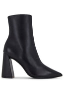 BLACK SUEDE STUDIO Antonia Heel Boot in Black - BLACK SUEDE STUDIO Bottine à talon Antonia en noir - 黑色麂皮 STUDIO Antonia 黑色高跟靴 - BLACK SUEDE STUDIO Antonia Heel Boot in Schwarz - BLACK SUEDE STUDIO 블랙 안토니아 힐 부츠 - STUDIO IN CAMOSCIO NERO Stivale con tacco Antonia in nero