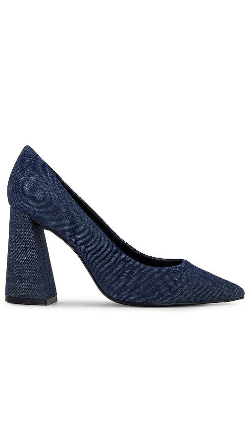BLACK SUEDE STUDIO Dylan Pump in Blue - Escarpin Dylan BLACK SUEDE STUDIO en bleu - 黑色麂皮 STUDIO Dylan 蓝色高跟鞋 - BLACK SUEDE STUDIO Dylan Pump in Blau - BLACK SUEDE STUDIO 딜런 펌프스 블루 색상 - Décolleté STUDIO Dylan in CAMOSCIO NERO in blu