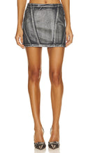 BLANKNYC Denim Mini Skirt in Black - BLANKNYC Mini-jupe en jean en noir - BLANKNYC 黑色牛仔迷你裙 - BLANKNYC Jeans-Minirock in Schwarz - BLANKNYC 데님 미니 스커트블랙 색상 - Minigonna in denim BLANKNYC in nero