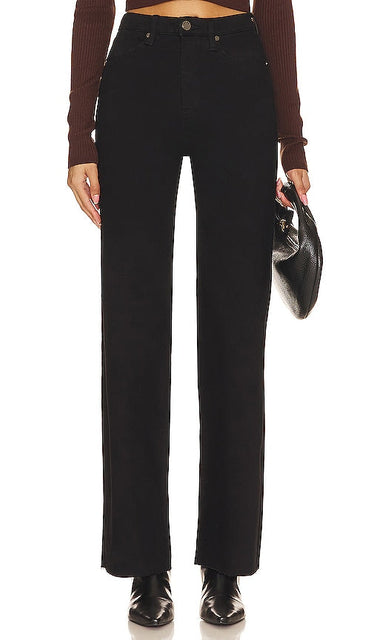 BLANKNYC Hoyt Mini Boot With Side Slit in Black - BLANKNYC - Hoyt - Mini-bottes avec fente latérale - Noir - BLANKNYC Hoyt 黑色侧开衩迷你靴 - BLANKNYC Hoyt Mini-Stiefel mit Seitenschlitz in Schwarz - BLANKNYC Hoyt 미니 부츠 블랙 색상 - Mini stivale BLANKNYC Hoyt con spacco laterale in nero