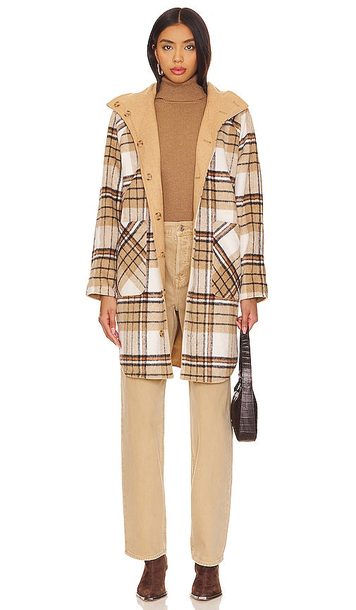 BLANKNYC Reversible Peacoat in Ivory - Caban réversible BLANKNYC en ivoire - BLANKNYC 象牙色双面呢大衣 - BLANKNYC Wende-Peacoat in Elfenbein - BLANKNYC 리버서블 피코트 아이보리 색상 - Caban reversibile BLANKNYC in avorio